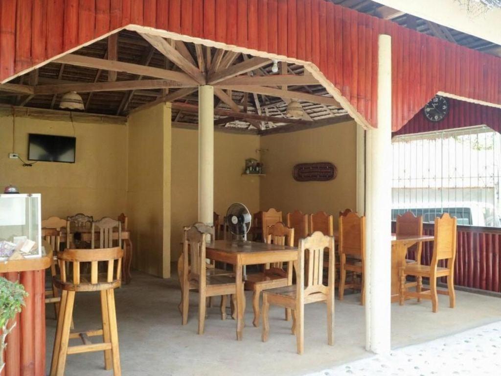 Zen Rooms Basic Replica Manor Siquijor Εξωτερικό φωτογραφία